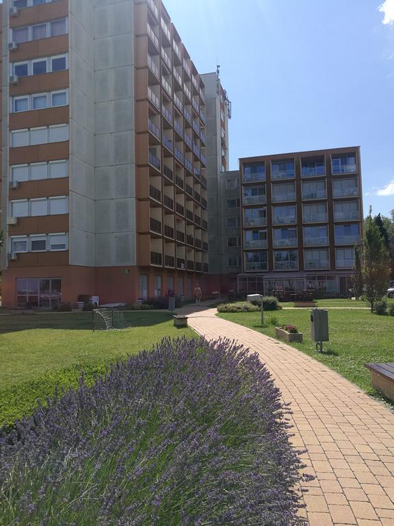 Appartamento Hanga Apartman Siófok Esterno foto